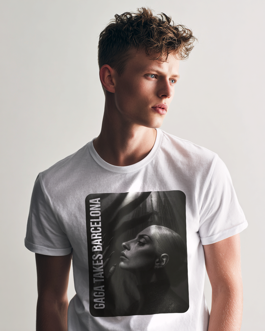Camiseta Unisex "GAGA TAKES BCN" Heavy Cotton 180 g — Blanco | Edición TAV®